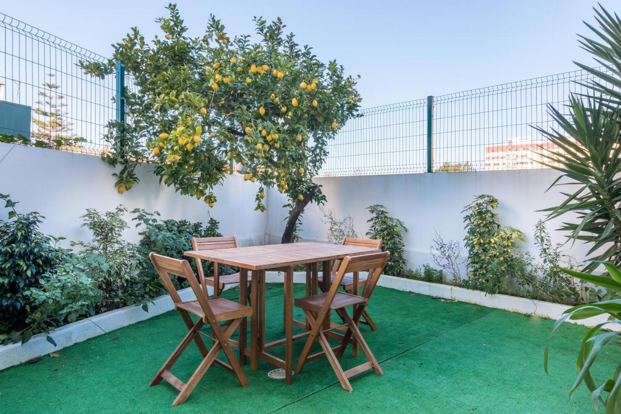 Vita Portucale ! 3 Bedroom Apartment With Private Terrace Lisboa Exterior foto